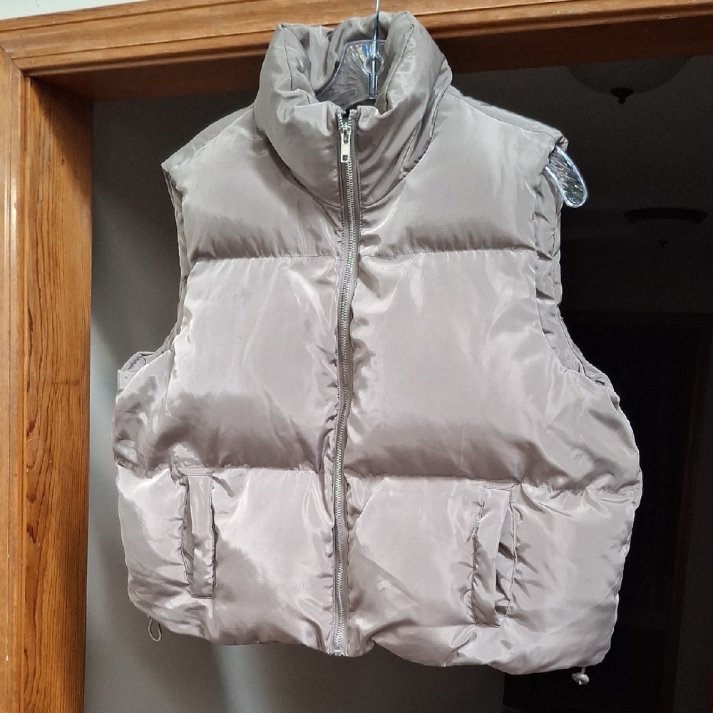 Women's Sherpa Lined Puffer Vest in Light Brown